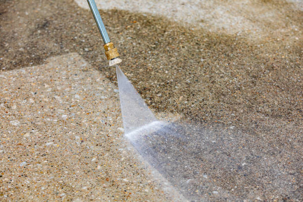 Best Playground Equipment Cleaning  in Niverville, NY